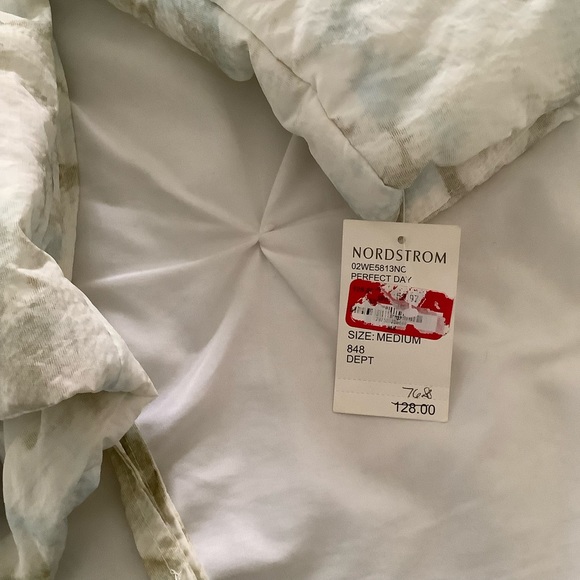 Blank NYC Perfect Day Belted Watercolor Puffer Jacket Size M - Picture 14 of 15